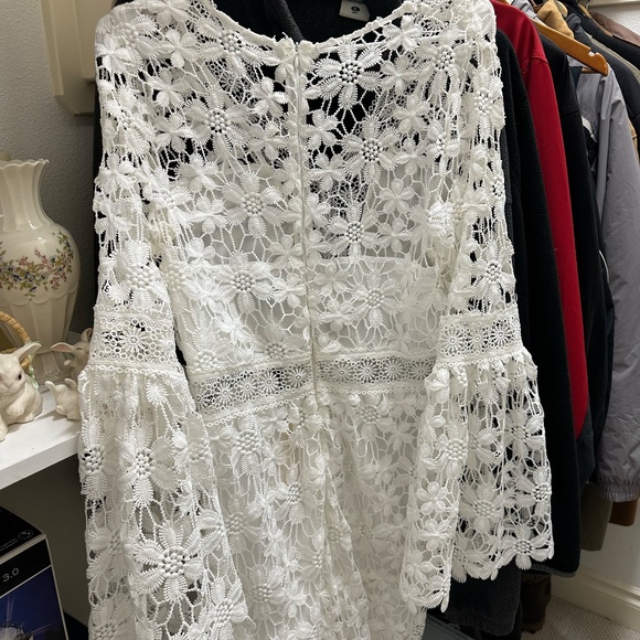 Alexia Admor White Lace Dress - Picture 6 of 9